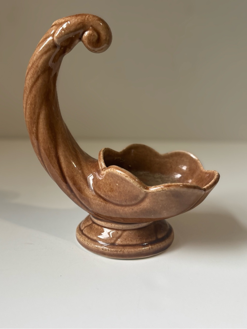 Vintage Monmouth Pottery Brown Cornucopia Vase / Planter Vase 8 #306 1940s